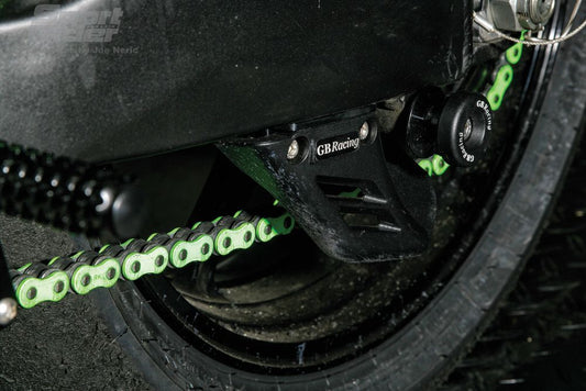 Suzuki GSXR - GB Racing Lower Chain Guard Shark Fin GSX-R 600 750 1000 SV650 SV