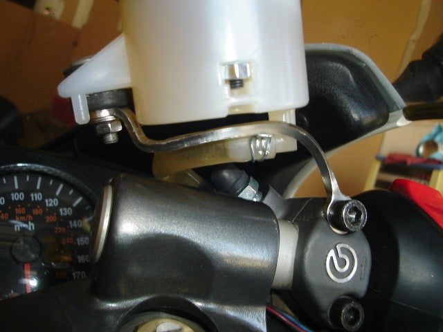 Reservoir Mount Bracket 300R ZX6 ZX9 ZX10 ZX14 Z1000 Z800 Z750 ER6 650R Ladybird