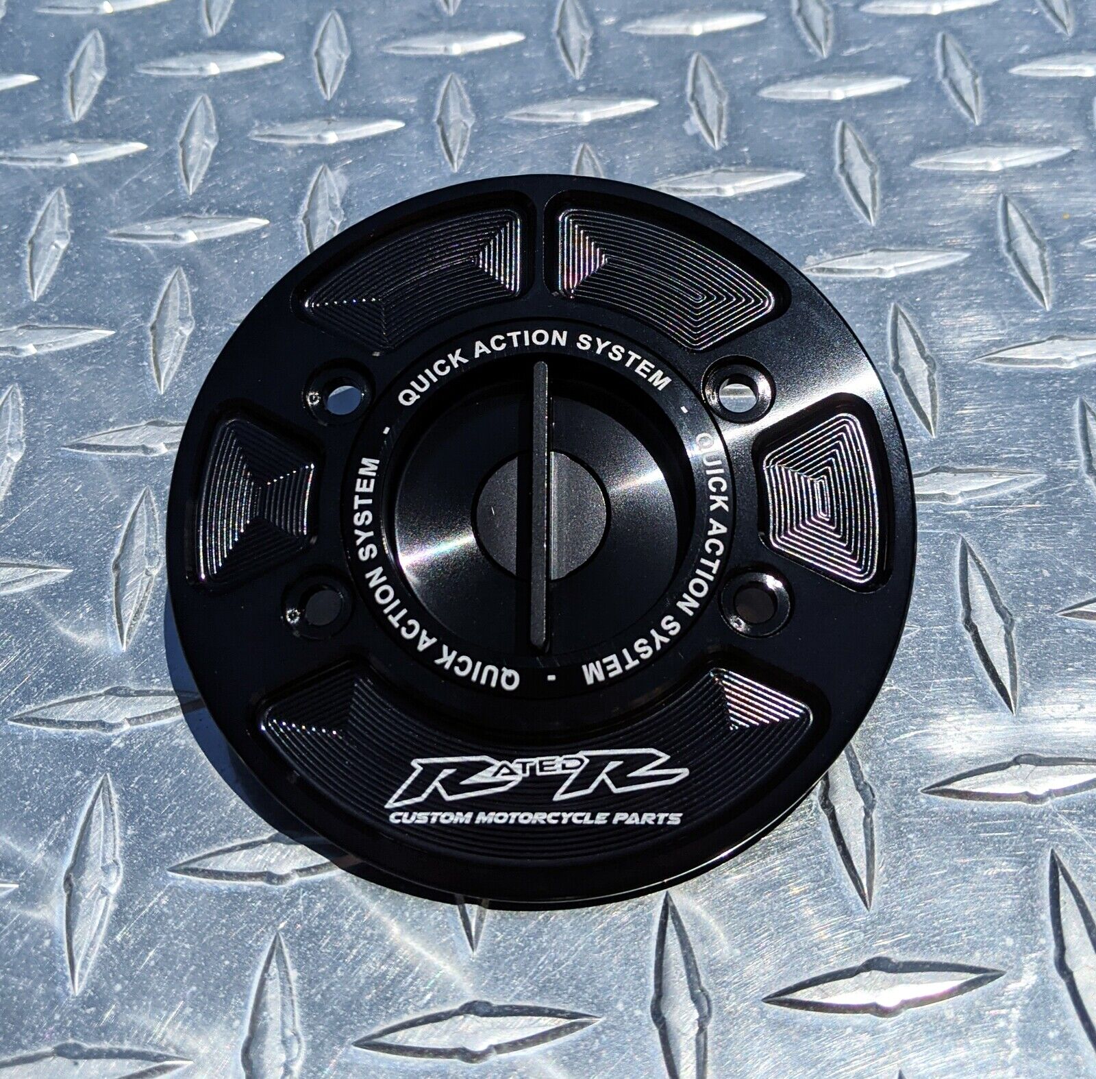 MonkeyBones Quick Release Racing Fuel Cap For BMW S1000R Naked (2014-2023) & S1000RR/HP4 (2010-2023)
