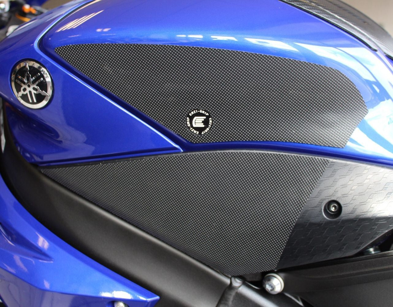 2017 + Yamaha R6 Eazi-Grip PRO Tank Traction Grip Pads YZF-R6 RACE -  Black