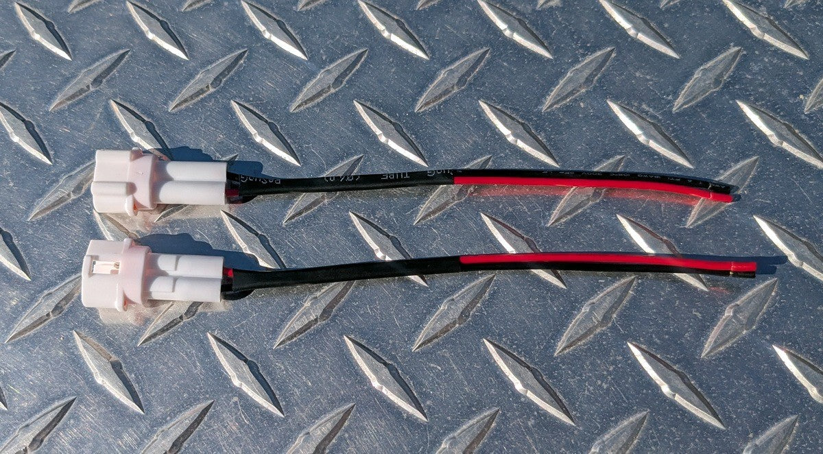 2019 + Yamaha Tenere 700 Accessory Power Plug 3 to 2 Splitter Cable Connector T7