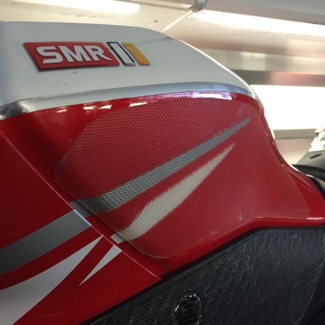 2015 - 2019 Yamaha R1 R1M Eazi-Grip PRO Tank Grips Traction Pads YZF-R1 - Clear